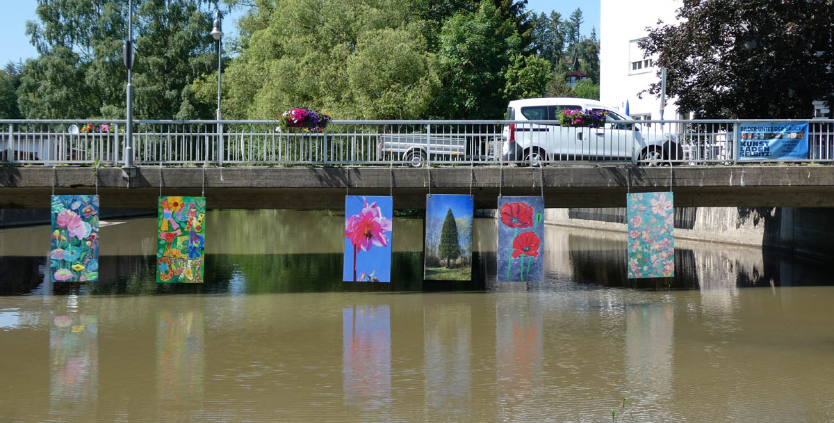 Bilder unter der Brücke